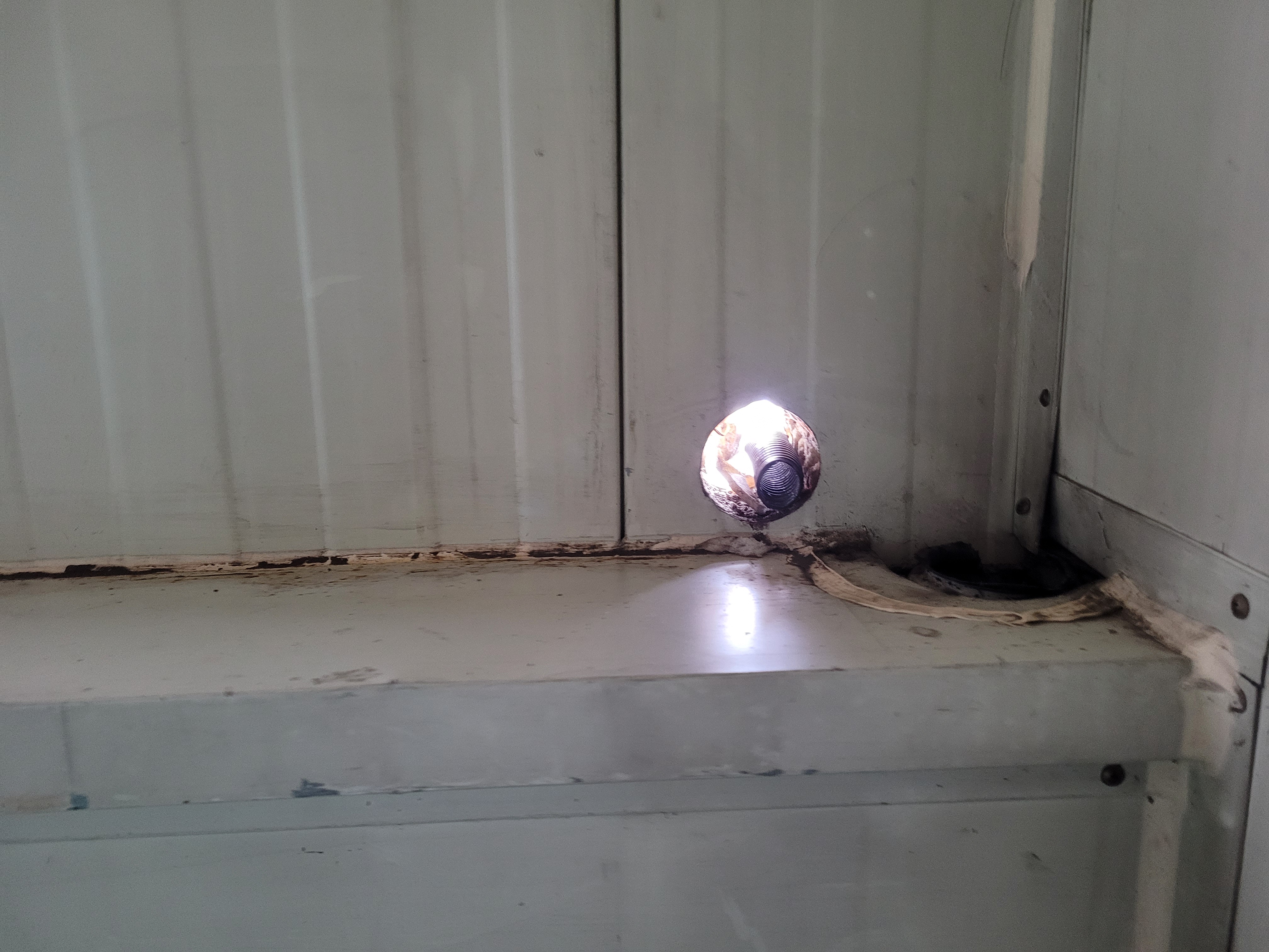 바이네르 — 창고/매장