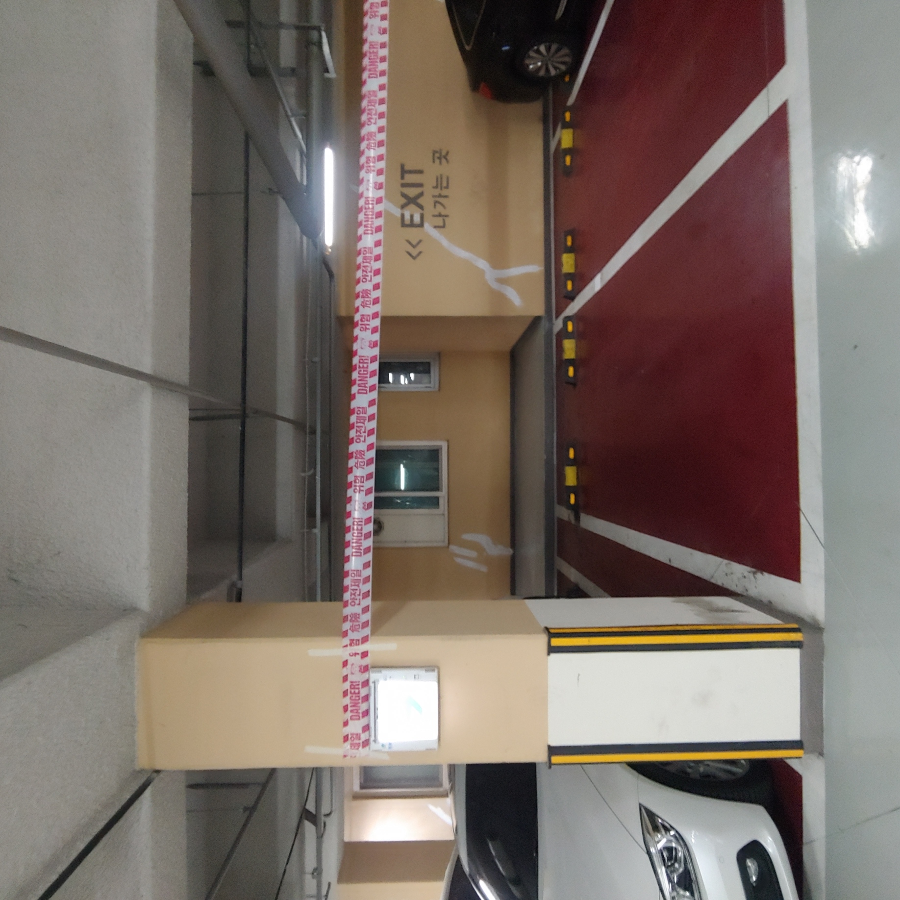 교동 파라곤지하주차장 — 지하주차장