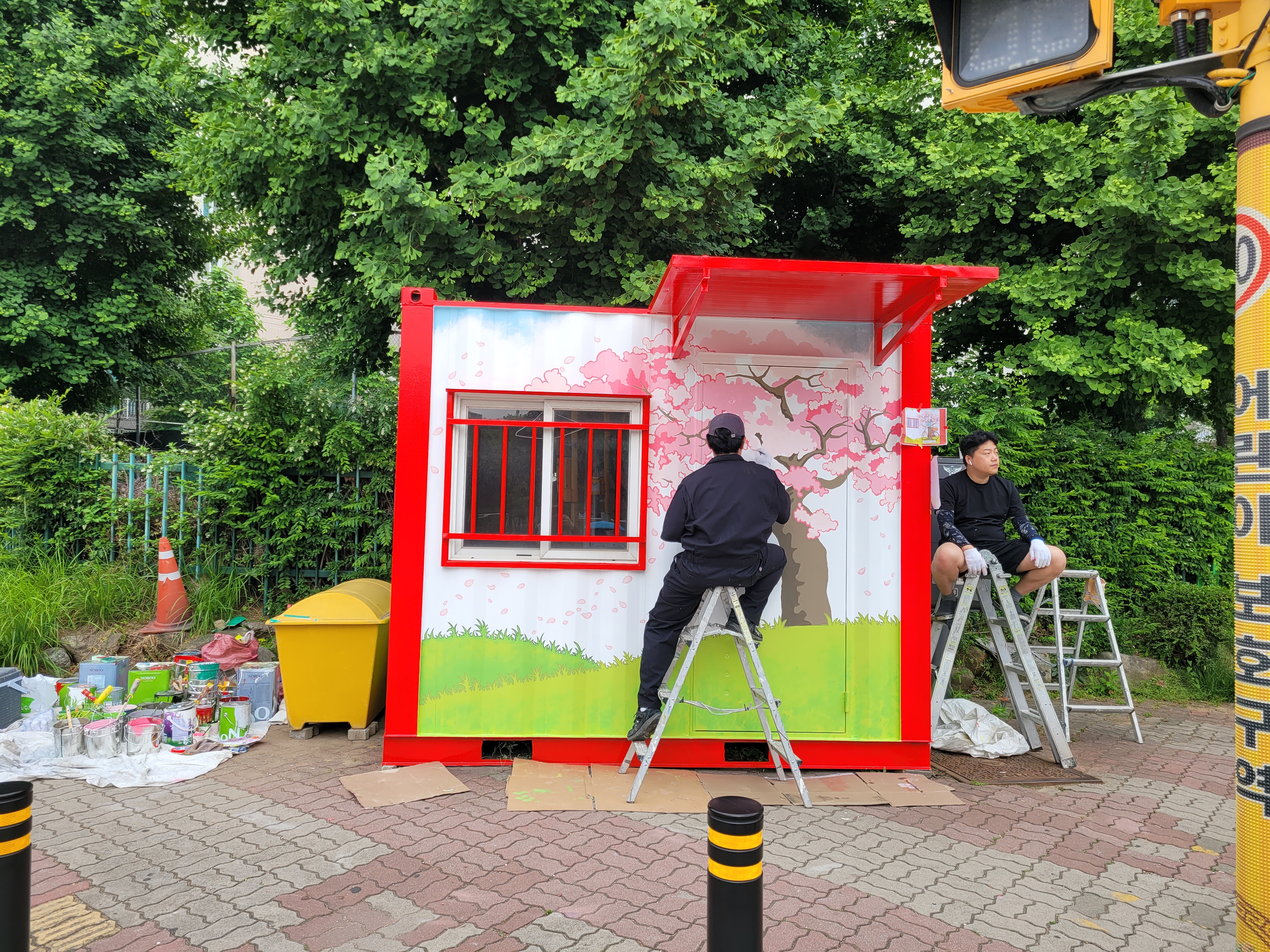 부천우체국 — 우체국 컨테이너 벽화